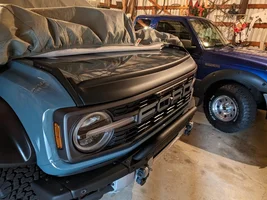 Hood deflector