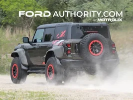 2024 Ford Bronco Raptor Spotted With New Paint and Graphics