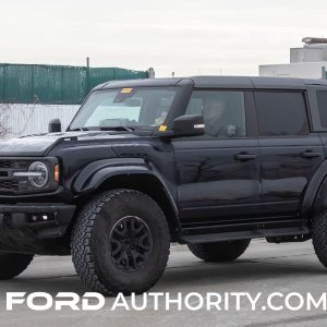 2022-Ford-Bronco-Raptor-Shadow-Black-Real-World-Photos-Exterior-004.jpeg