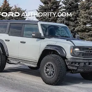 2022-Ford-Bronco-Raptor-Cactus-Gray-Real-World-Photos-Exterior-002.jpg