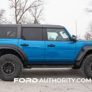 2022-Ford-Bronco-Raptor-Velocity-Blue-Metallic-Real-World-Photos-Exterior-001.jpg