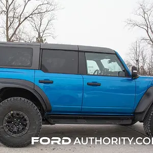 2022-Ford-Bronco-Raptor-Velocity-Blue-Metallic-Real-World-Photos-Exterior-002.jpg