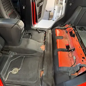 Media 'IMG_8937.webp' in category 'Bronco Raptor Interior'