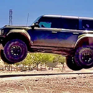 post hyperco lift, 39 inch bfg and skyjacker bump stop jump.webp