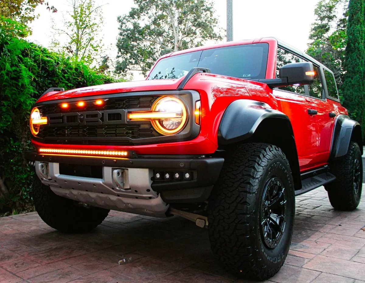 2022-Ford-Bronco-Raptor-40in-Bumper-Light-Bar-SLIM.webp