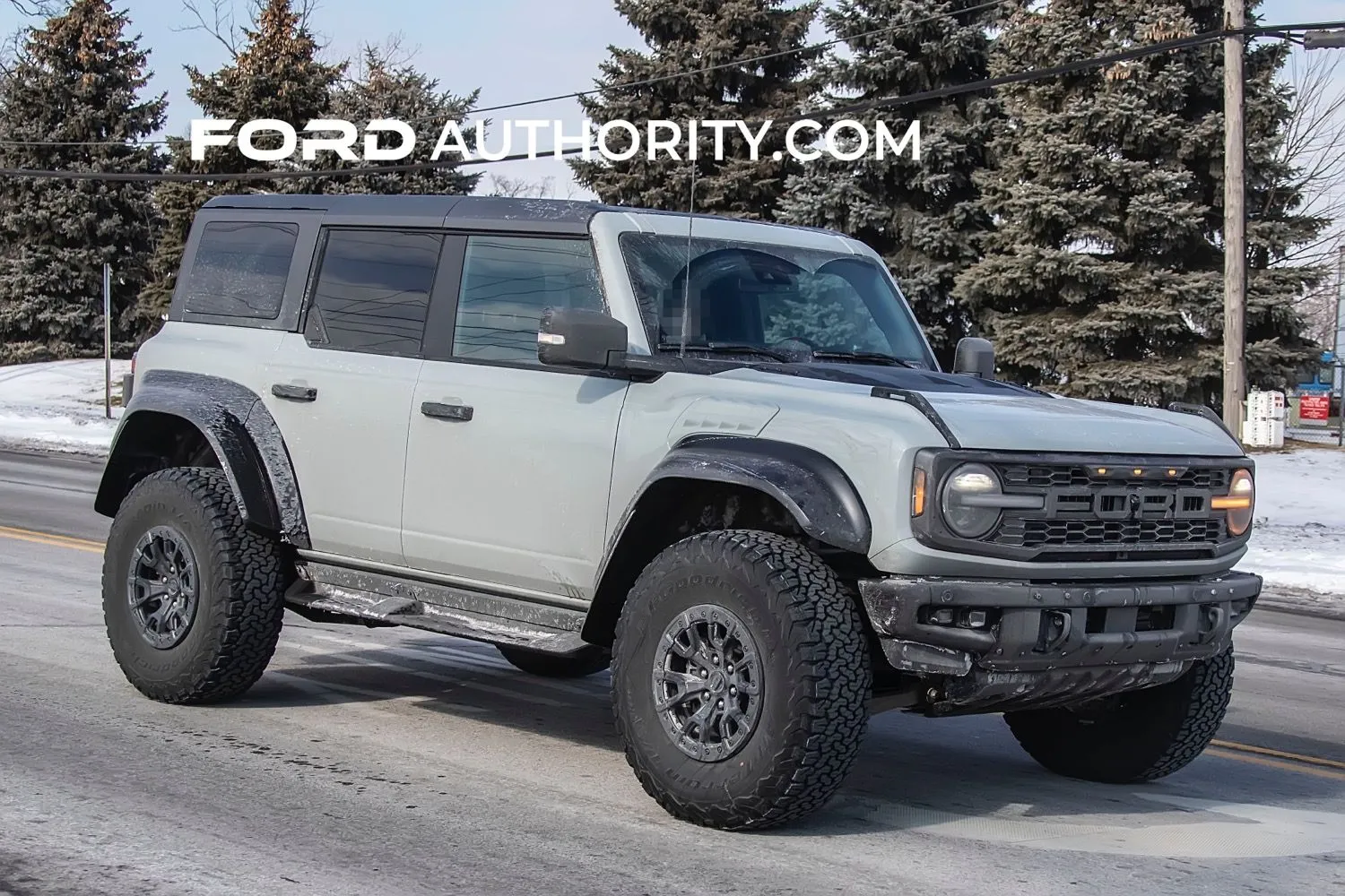 2022-Ford-Bronco-Raptor-Cactus-Gray-Real-World-Photos-Exterior-002.jpg