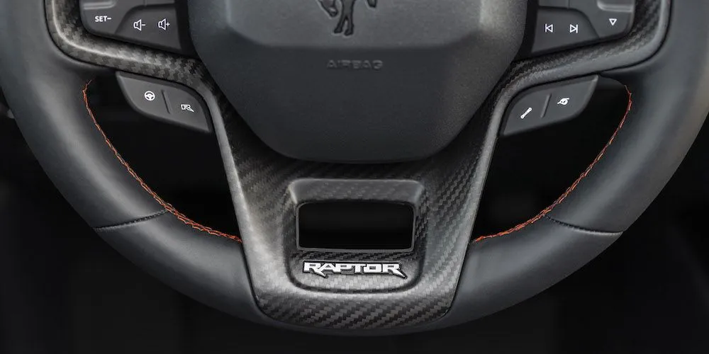2022 Ford Bronco Raptor_ Black Onyx_04.jpeg